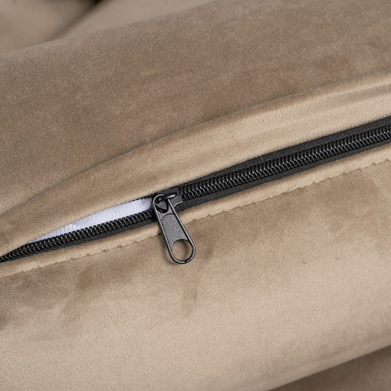 V5HD9313B06AC876D17D3C55F8DDCE06B86R2464973P10