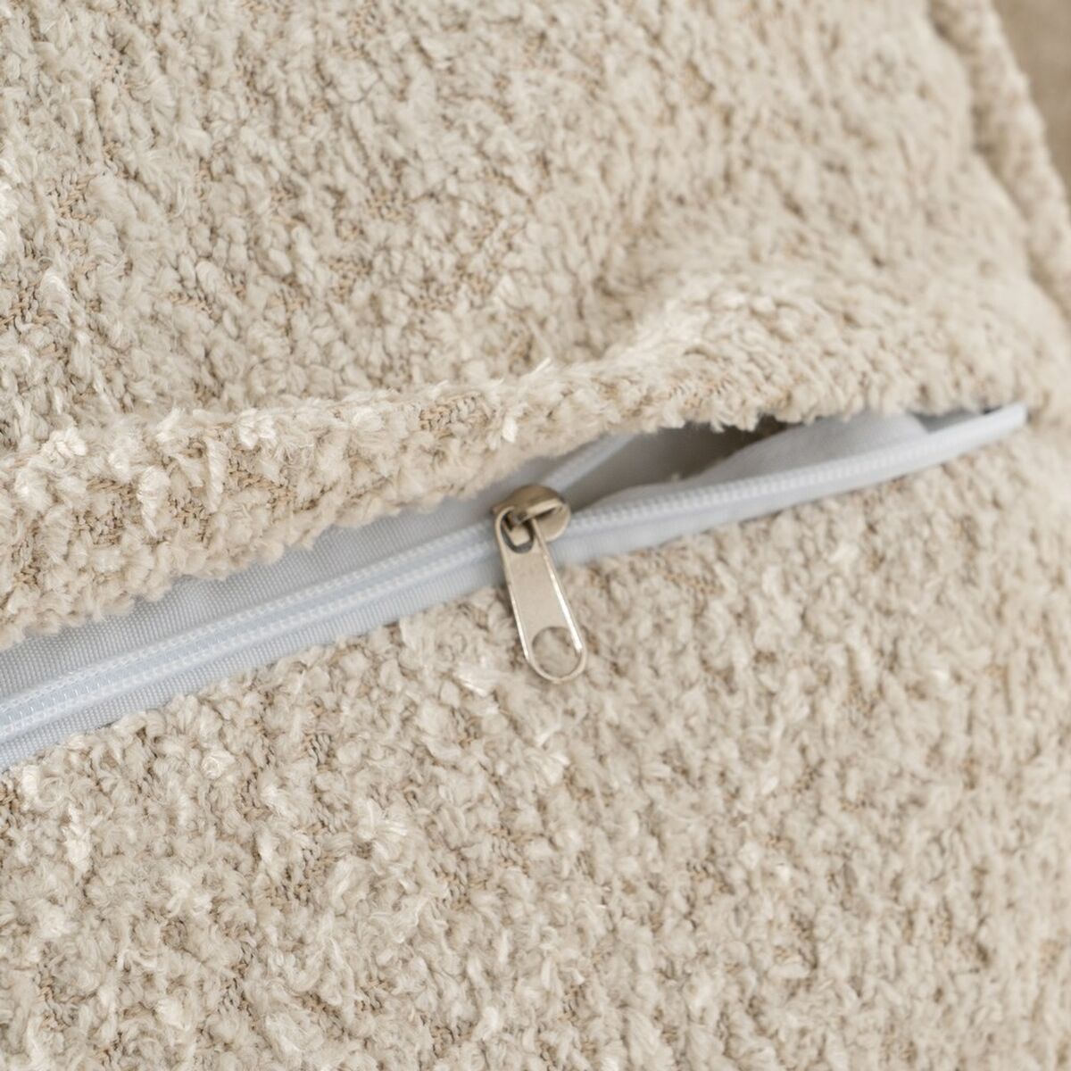 V4H5BDD0455E36BE4E681EE1A8F80FFD58AR5375334P10